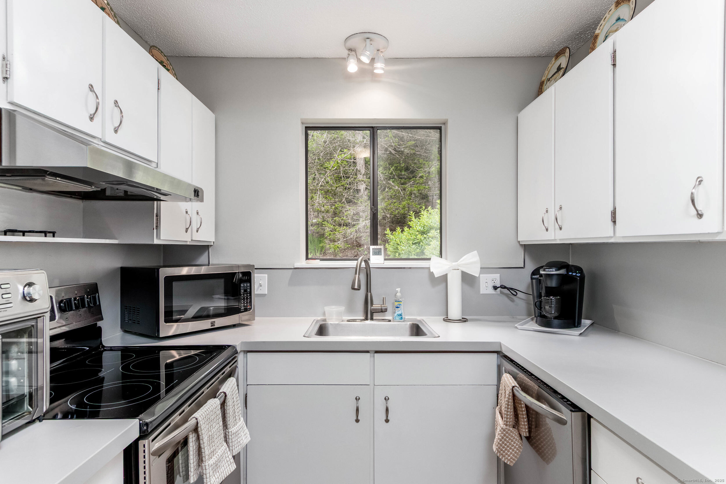 21 Heritage Village #B, Southbury, Connecticut image 8