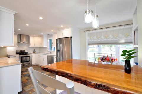 Tiny photo for 274 Smith Street, South Windsor, CT 06074 (MLS # 24135483)