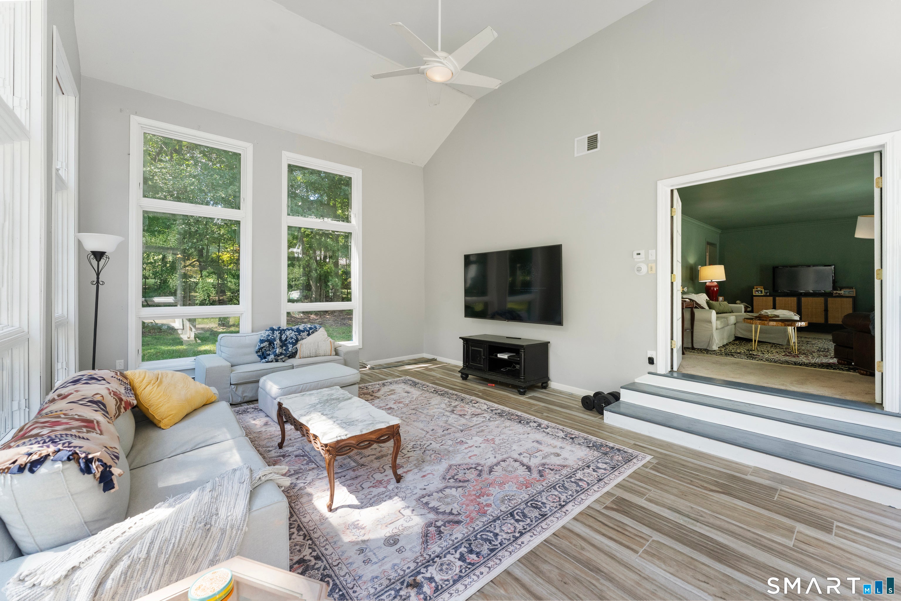 11 Lochdale Drive