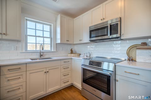 Multifamily For Rent - 201 Main Street #204<br/> Westport, CT 06880