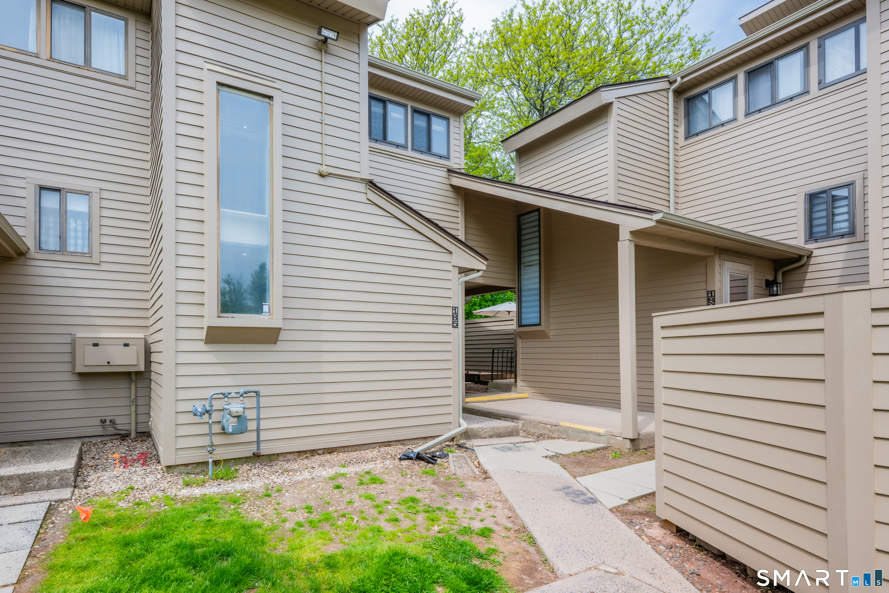 185 Spring Street 185