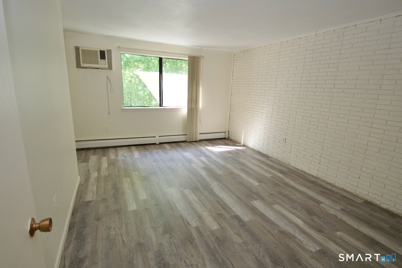 839 Blackstone Village 839