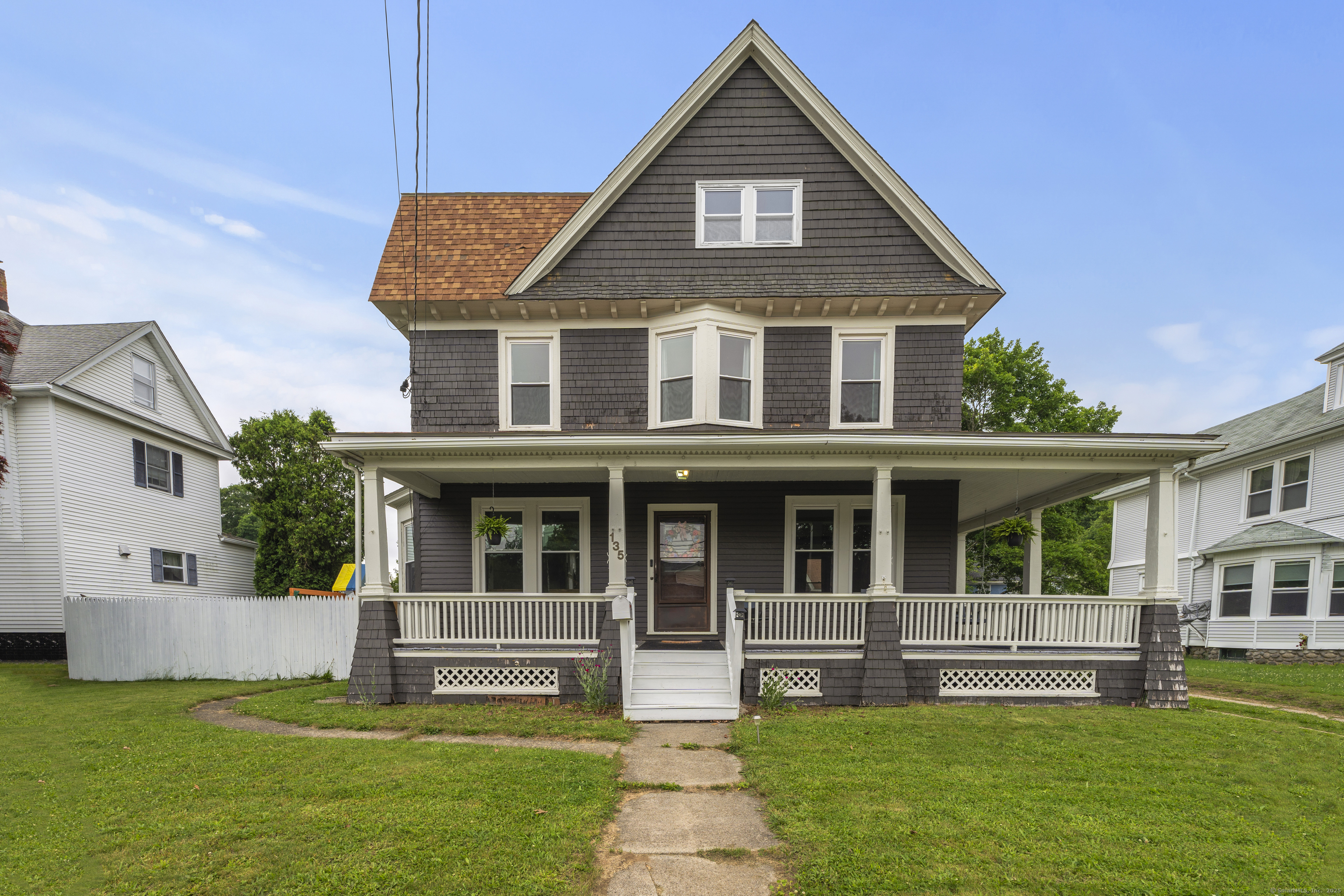 Property for Sale at W Thames Street, Norwich, Connecticut - Bedrooms: 3 
Bathrooms: 2 
Rooms: 8  - $285,000