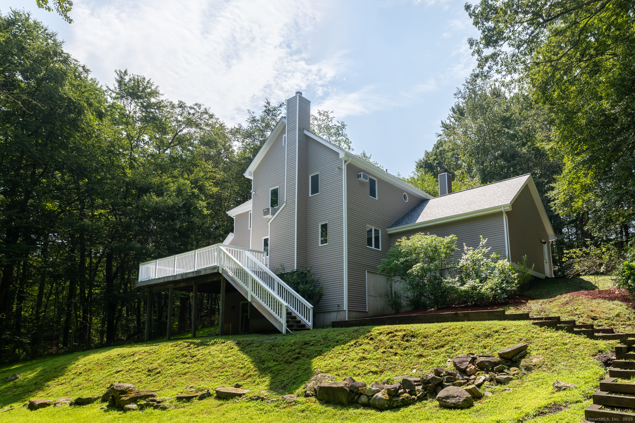 8 Pebble Lane, New Milford, Connecticut image 32