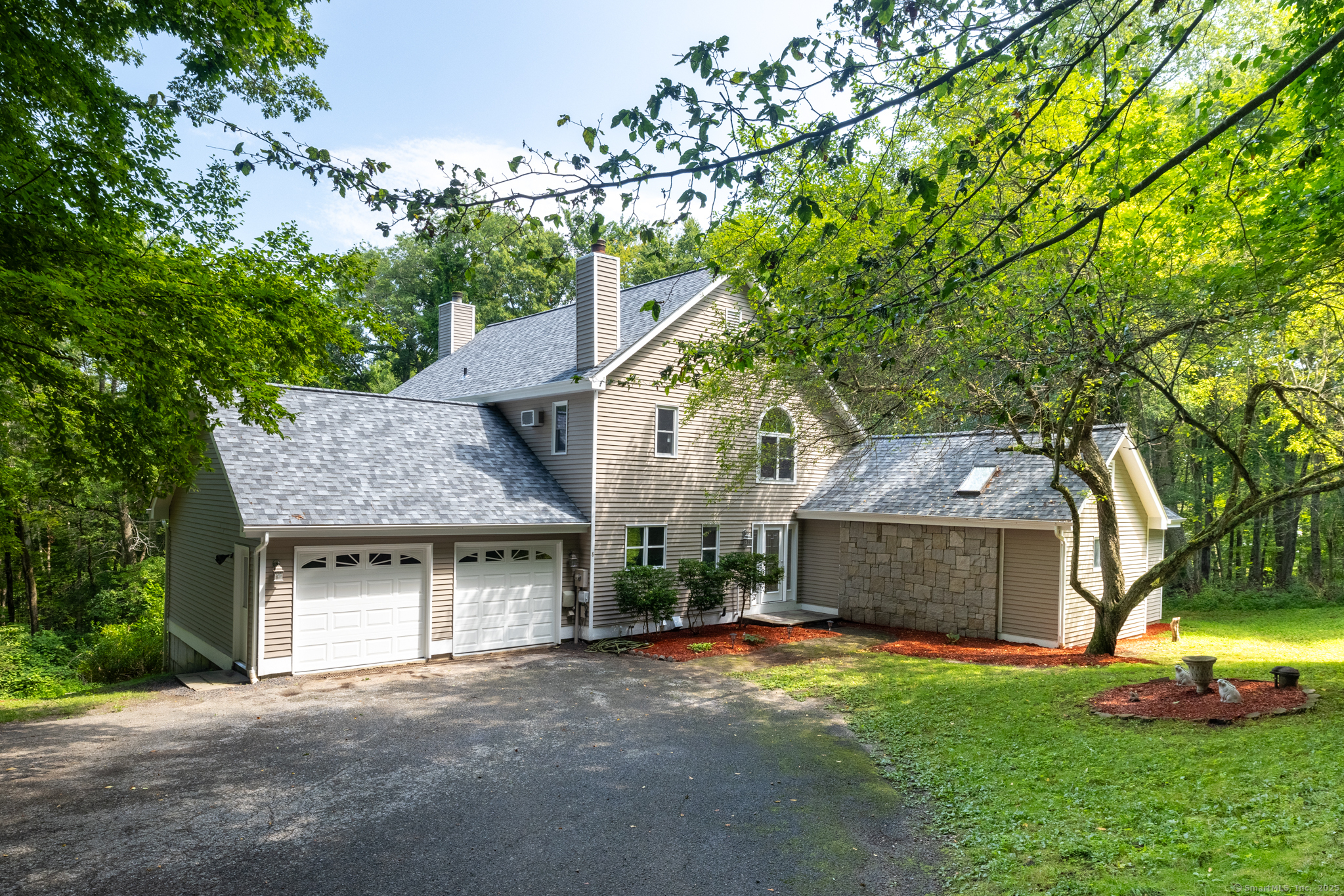 8 Pebble Lane, New Milford, Connecticut image 1
