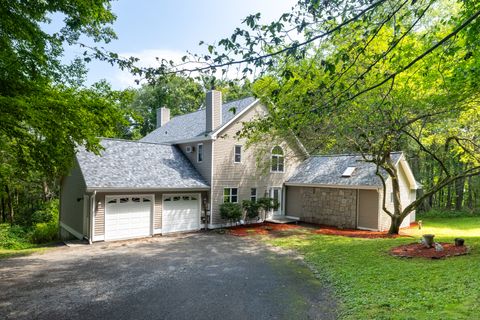 A home in New Milford