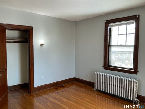 Tiny photo for 10 Erin Street #2nd Floor, Middletown, CT 06457 (MLS # 24154022)