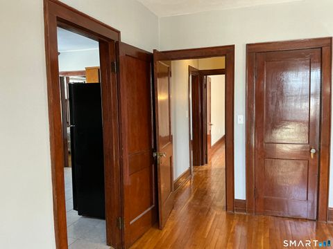 Tiny photo for 10 Erin Street #2nd Floor, Middletown, CT 06457 (MLS # 24154022)