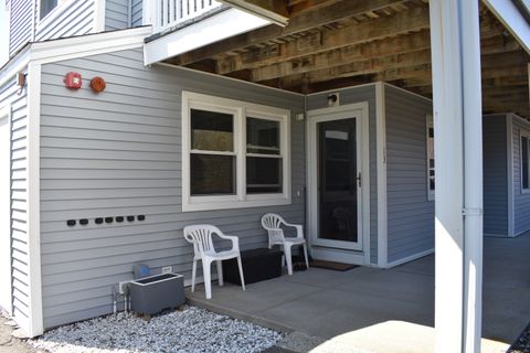 13 Senior Drive 13 Monroe CT 06468