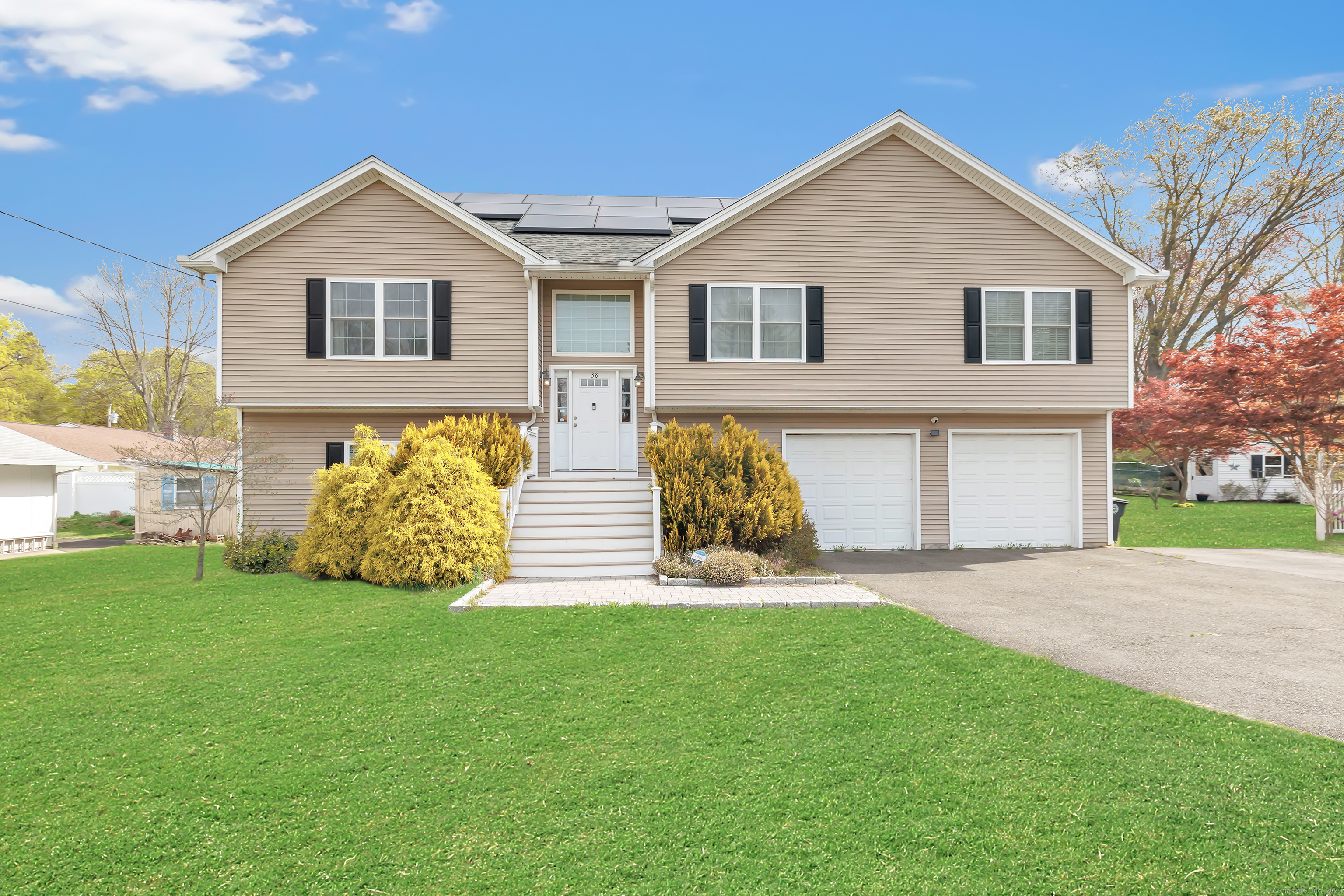 38 Andrus Drive, Milford, Connecticut image 2