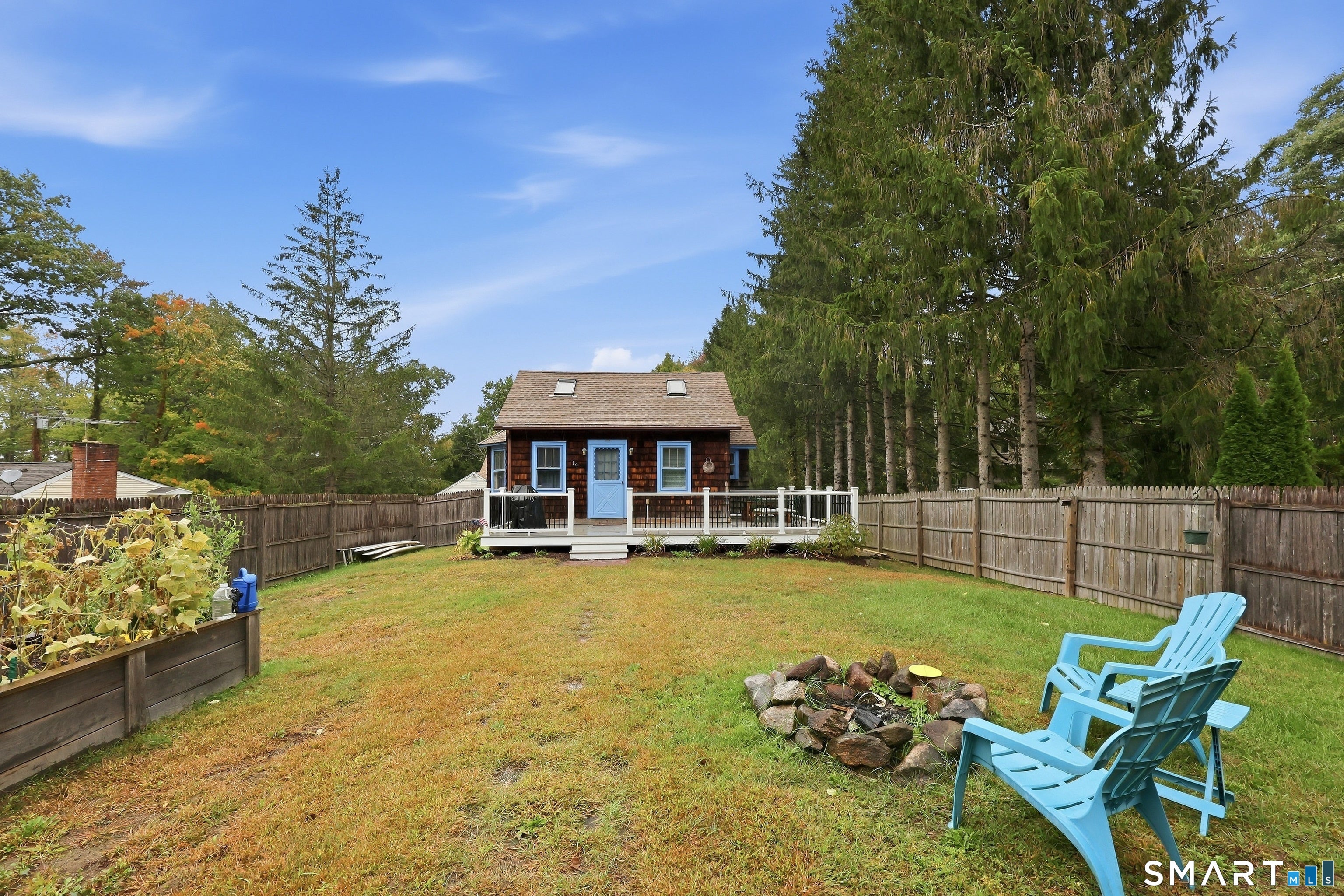 16 Pond Road
