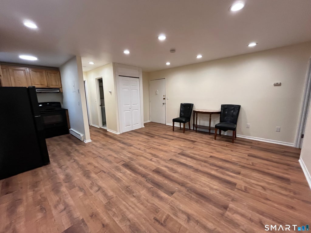 Photo of 398 Courtland Avenue #17, Stamford, CT 06906 (MLS # 24213217)