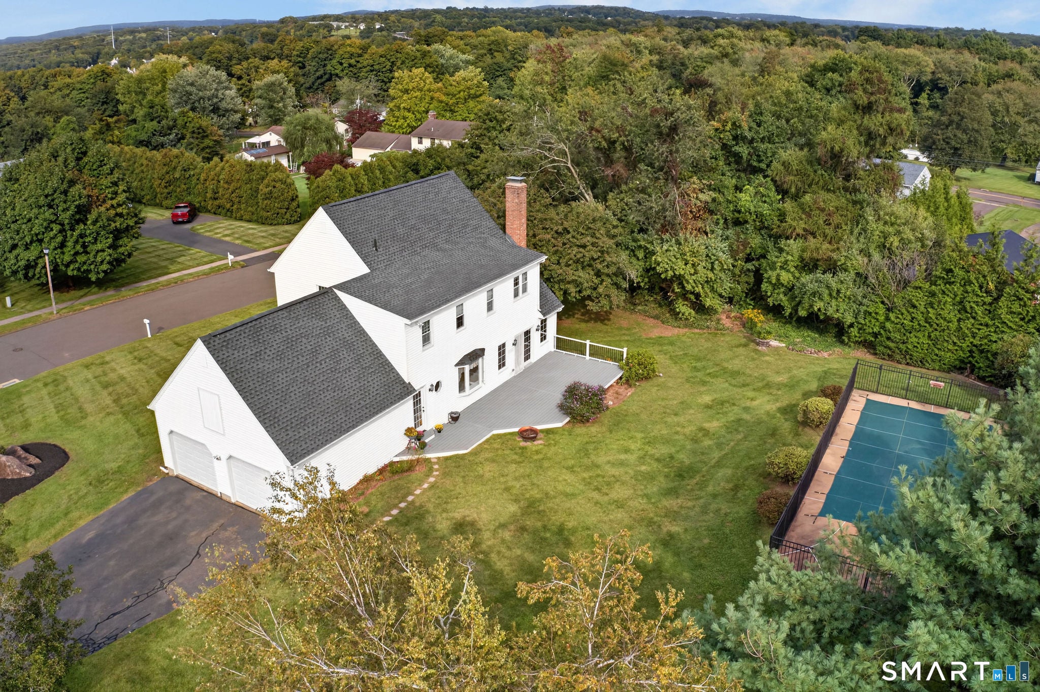 4 Huntington Ridge Road