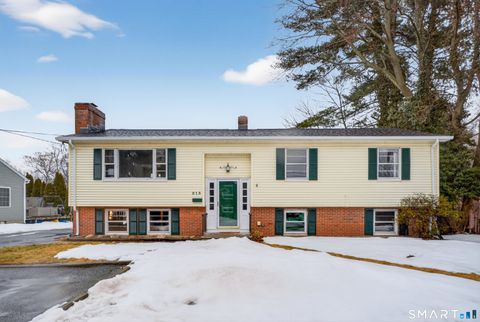 Photo of 213 Seaside Avenue, Milford, CT 06460 (MLS # 24157625)