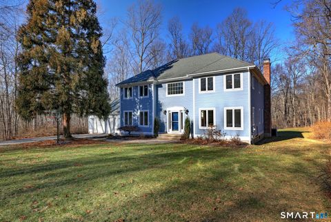 Photo of 84 Chelsea Court, Orange, CT 06477 (MLS # 24134741)
