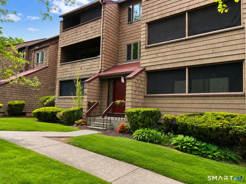 Homes For Sale - 172 Towne House Road #172<br/> Hamden, CT 06514