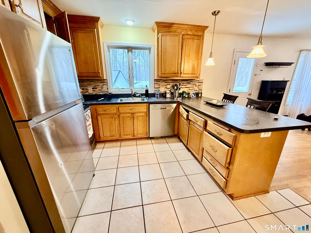 Photo of 12 Cove Brook Lane, Montville, CT 06382 (MLS # 24140721)