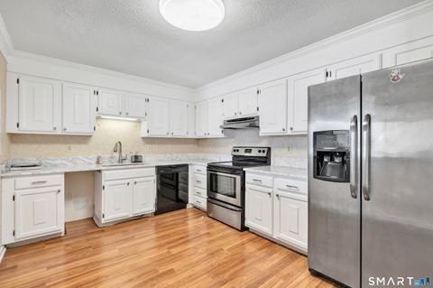 Tiny photo for 50 Birdseye Street #409A, Stratford, CT 06615 (MLS # 24145253)