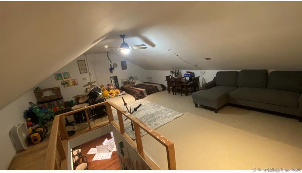 54 Mountain Road