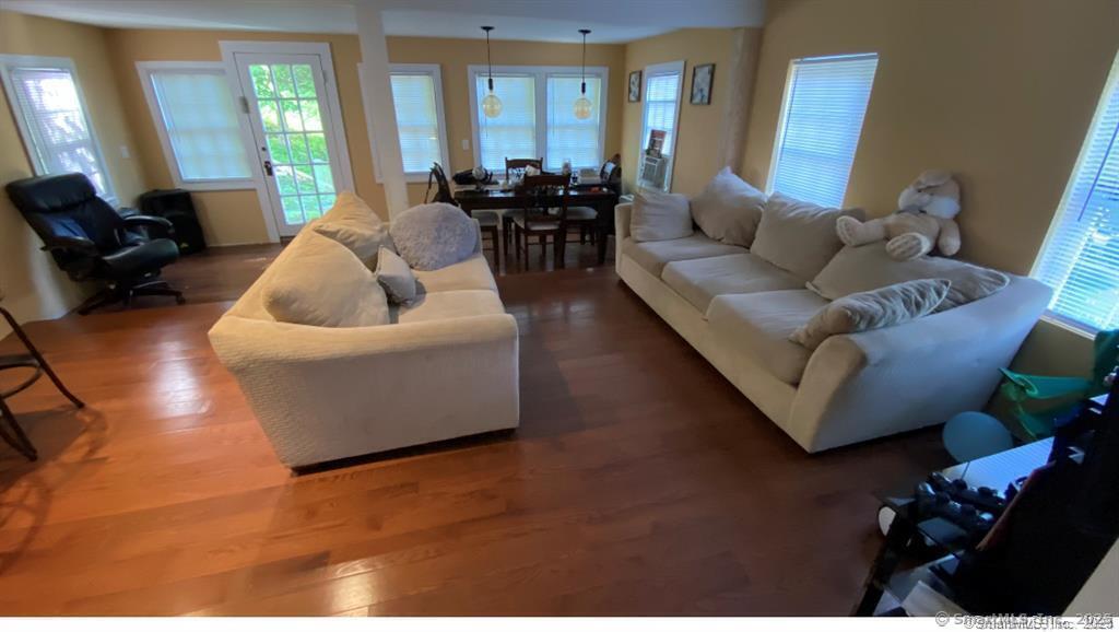 54 Mountain Road