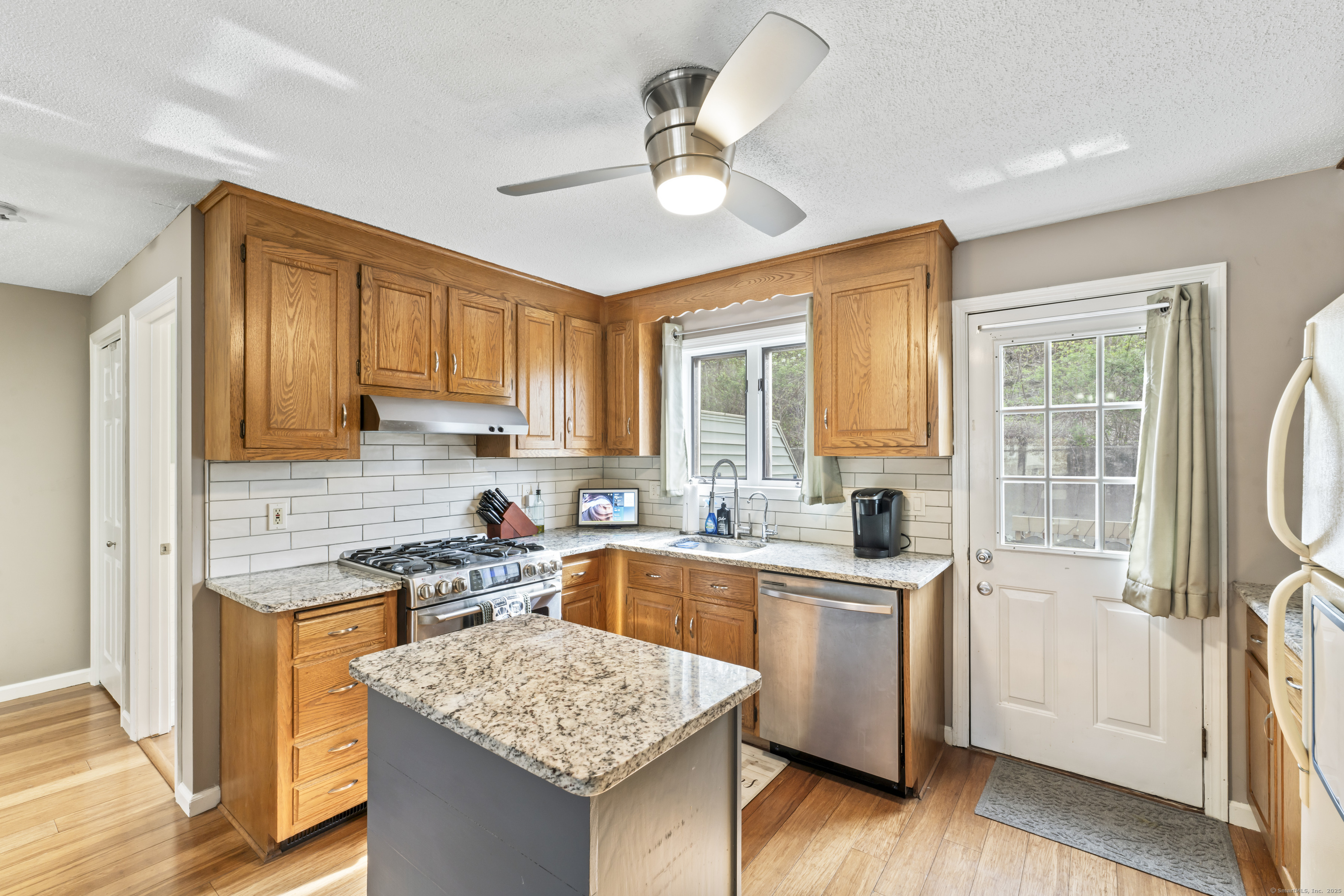 40 Cornerstone Court #APT 3, Southington, Connecticut image 12