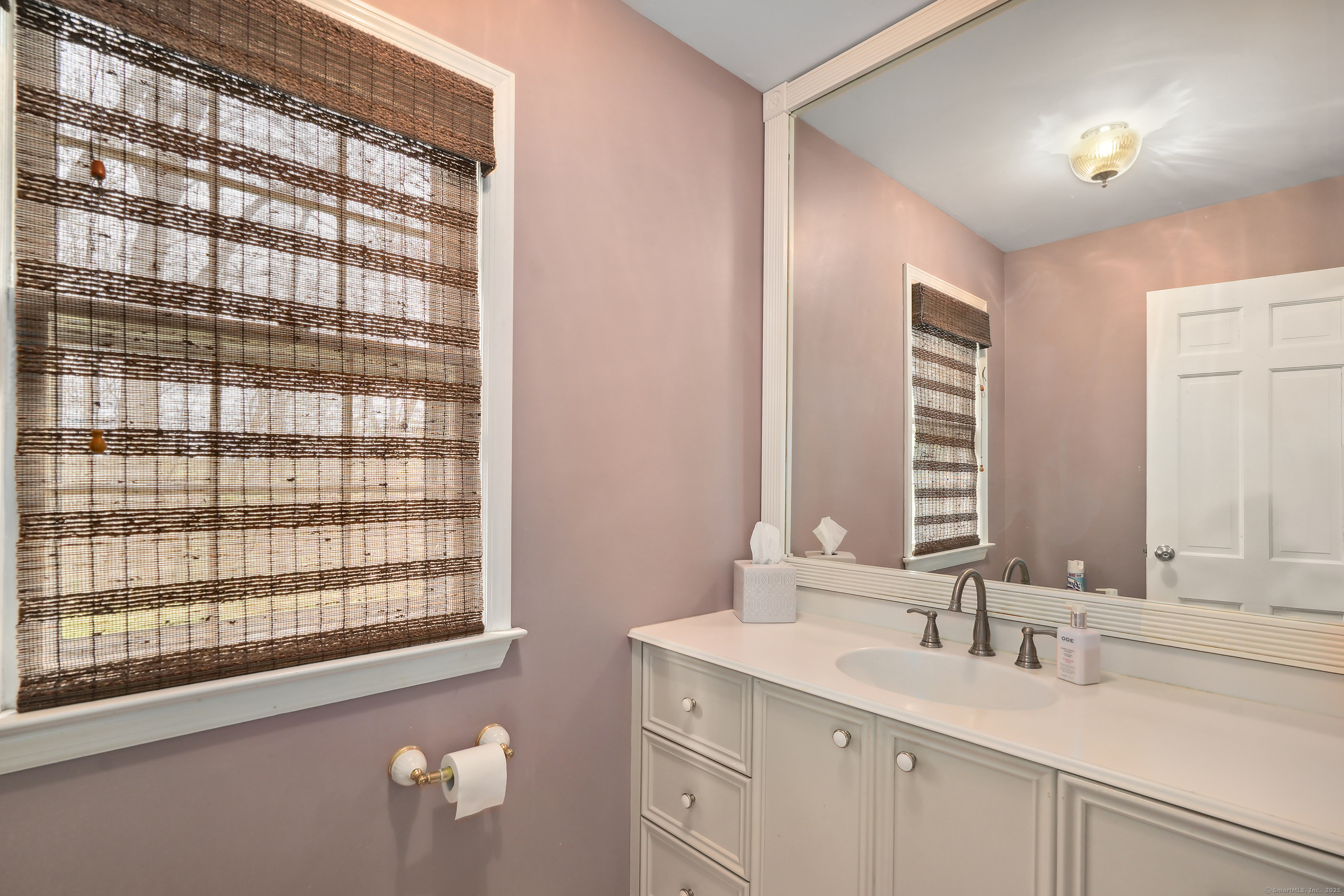27 Easthill Road, Stamford, Connecticut image 5