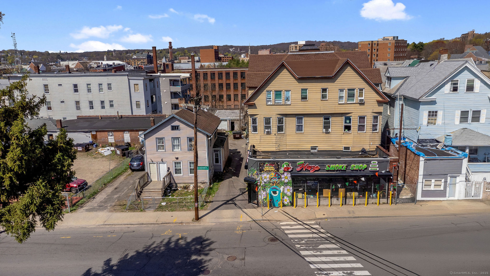 Property for Sale at Cherry Street, Waterbury, Connecticut - Bedrooms: 22 
Bathrooms: 8 
Rooms: 38  - $925,000