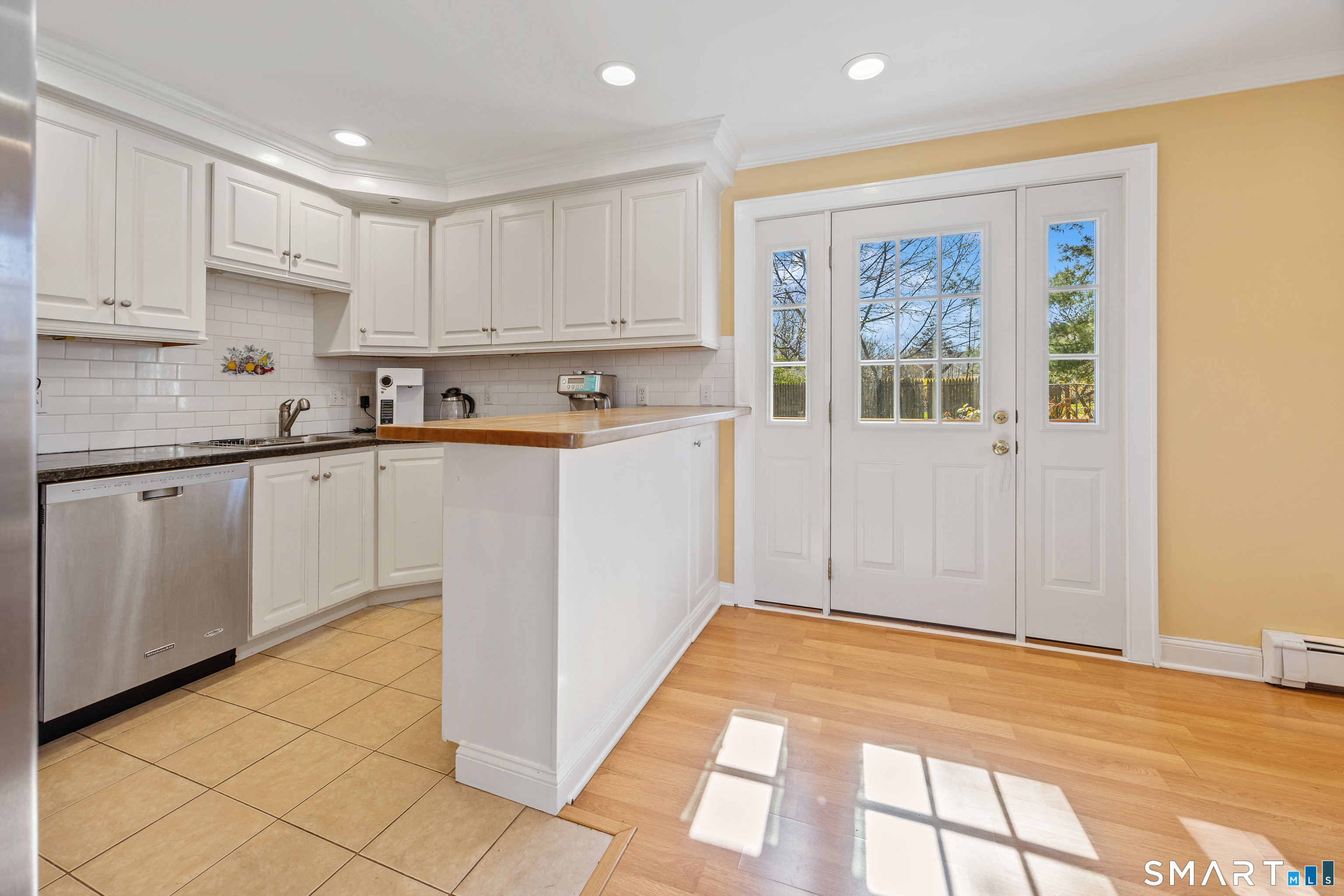 245 Sunnyridge Avenue 1