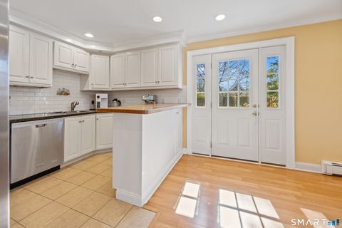 Tiny photo for 245 Sunnyridge Avenue #1, Fairfield, CT 06824 (MLS # 24165182)