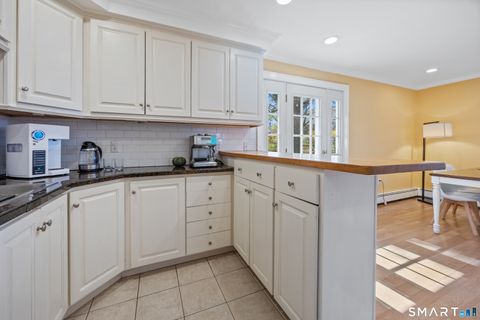 Tiny photo for 245 Sunnyridge Avenue #1, Fairfield, CT 06824 (MLS # 24165182)