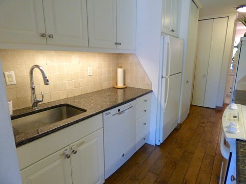 Tiny photo for 1 Gold Street #APT 4BC, Hartford, CT 06103 (MLS # 24134961)