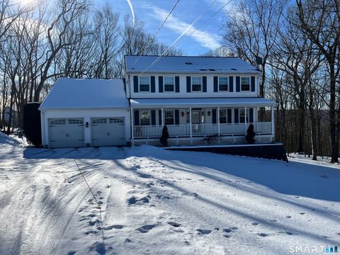Photo of 52 Traceyann Court, Naugatuck, CT 06770 (MLS # 24150930)