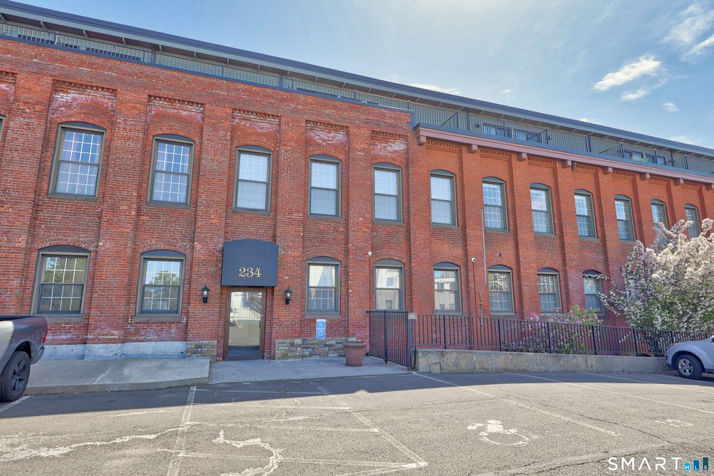 Photo of 234 S Main Street #416, Middletown, CT 06457 (MLS # 24171013)