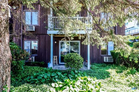 Photo of 136 Deer Hill Avenue #B12, Danbury, CT 06810 (MLS # 24187278)