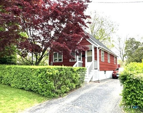 Photo of 33 Victory Avenue, Bridgeport, CT 06606 (MLS # 24171931)