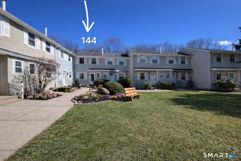 Tiny photo for 144 E Gate Lane #144, Hamden, CT 06514 (MLS # 24160692)