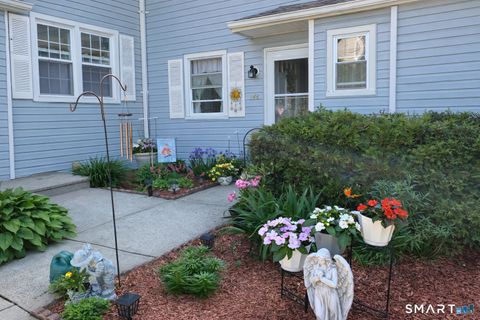 Tiny photo for 144 E Gate Lane #144, Hamden, CT 06514 (MLS # 24160692)