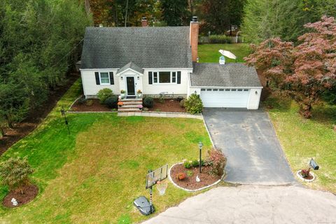 Photo of 23 Robert Court, Fairfield, CT 06824 (MLS # 24133896)