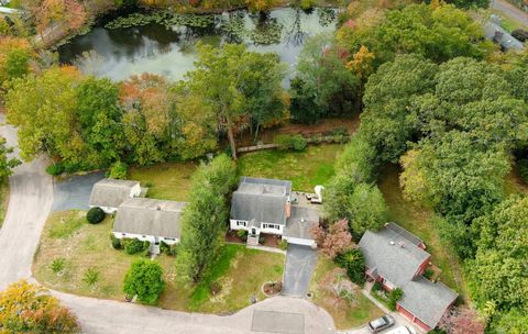 Tiny photo for 23 Robert Court, Fairfield, CT 06824 (MLS # 24133896)