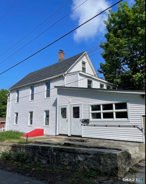 Multifamily For Sale - 40 N Beacon Street<br/> Waterbury, CT 06704