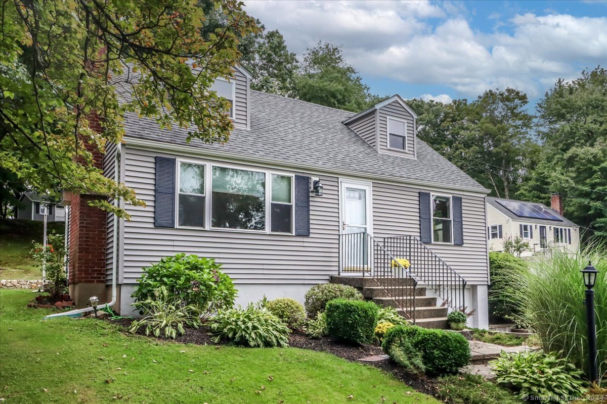 View Bethel, CT 06801 house