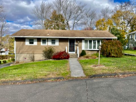 Photo of 124 Plainfield Drive, Watertown, CT 06779 (MLS # 24137438)