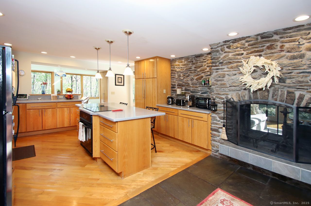 175 Old Lane Road, Hamden, Connecticut image 12