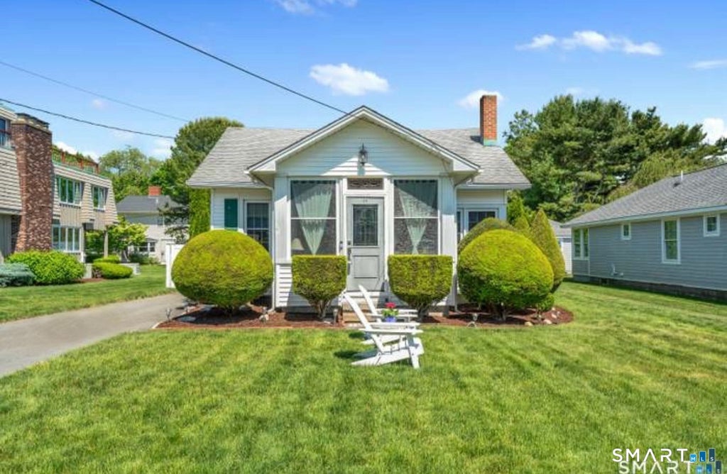 Photo of 11 Soundview Avenue, Madison, CT 06433 (MLS # 24179125)