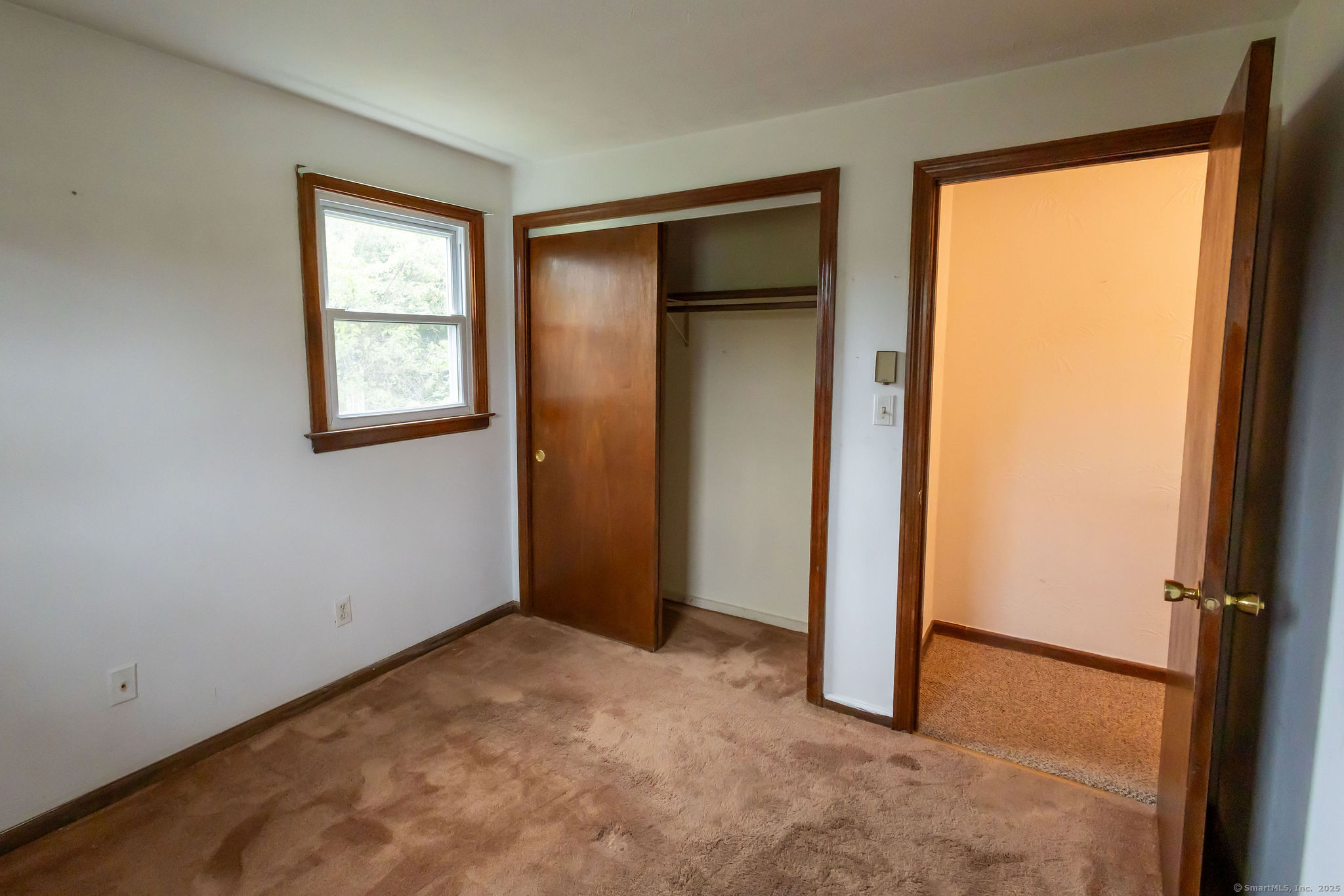 Bristol, Connecticut 06010, United States, 3 Bedrooms Bedrooms, ,2 BathroomsBathrooms,Residential,Active,217916