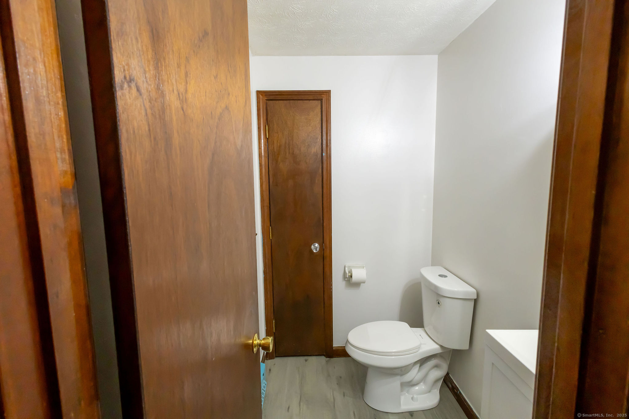 Bristol, Connecticut 06010, United States, 3 Bedrooms Bedrooms, ,2 BathroomsBathrooms,Residential,Active,217916