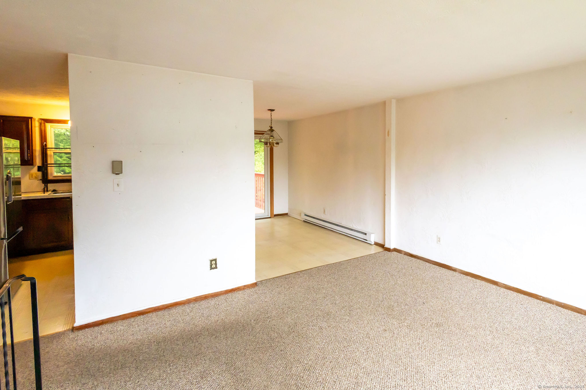 Bristol, Connecticut 06010, United States, 3 Bedrooms Bedrooms, ,2 BathroomsBathrooms,Residential,Active,217916