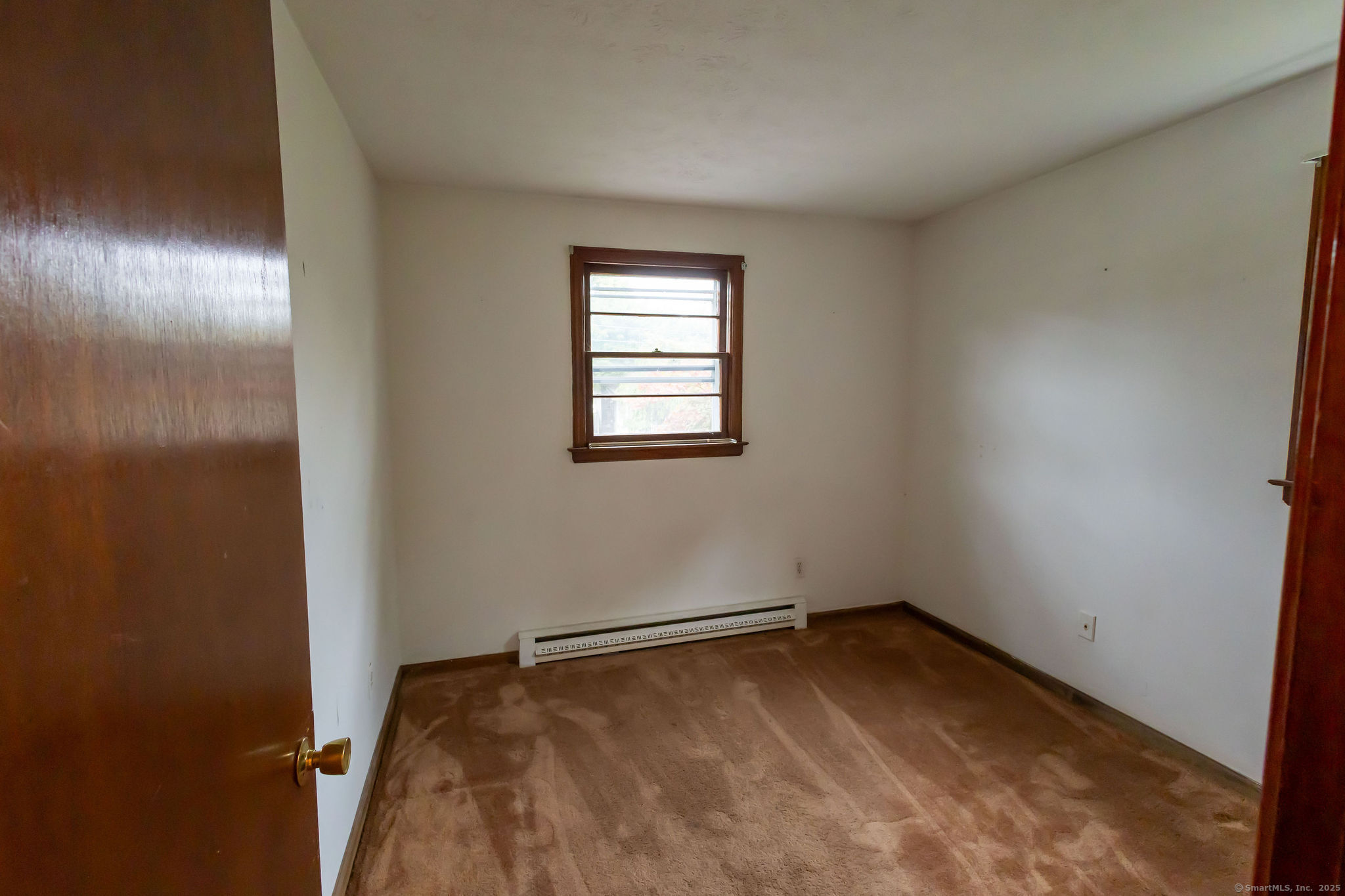 Bristol, Connecticut 06010, United States, 3 Bedrooms Bedrooms, ,2 BathroomsBathrooms,Residential,Active,217916