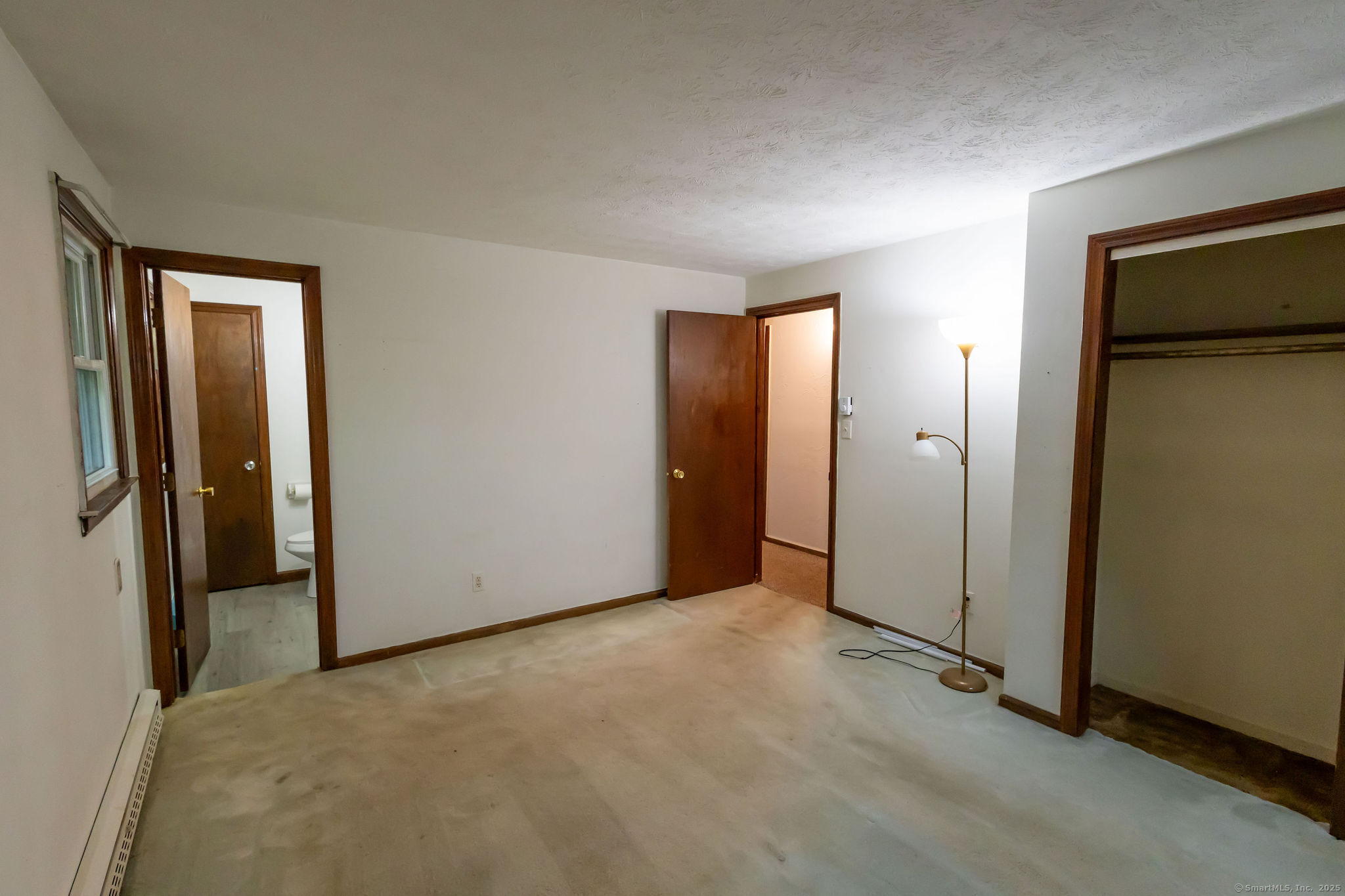 Bristol, Connecticut 06010, United States, 3 Bedrooms Bedrooms, ,2 BathroomsBathrooms,Residential,Active,217916