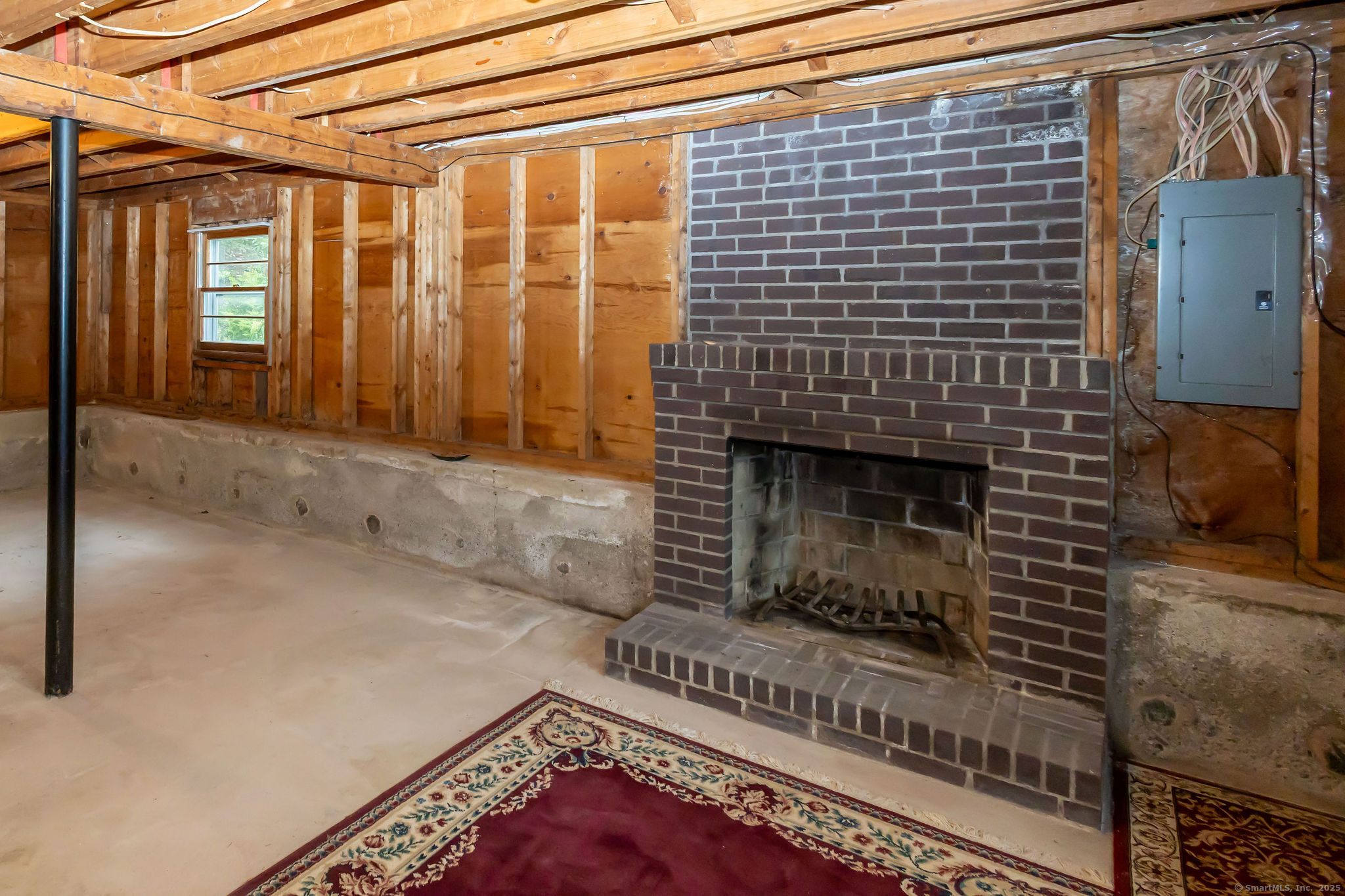 Bristol, Connecticut 06010, United States, 3 Bedrooms Bedrooms, ,2 BathroomsBathrooms,Residential,Active,217916